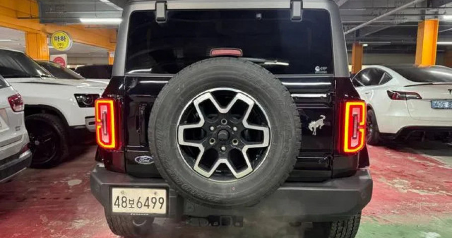 Ford Bronco 