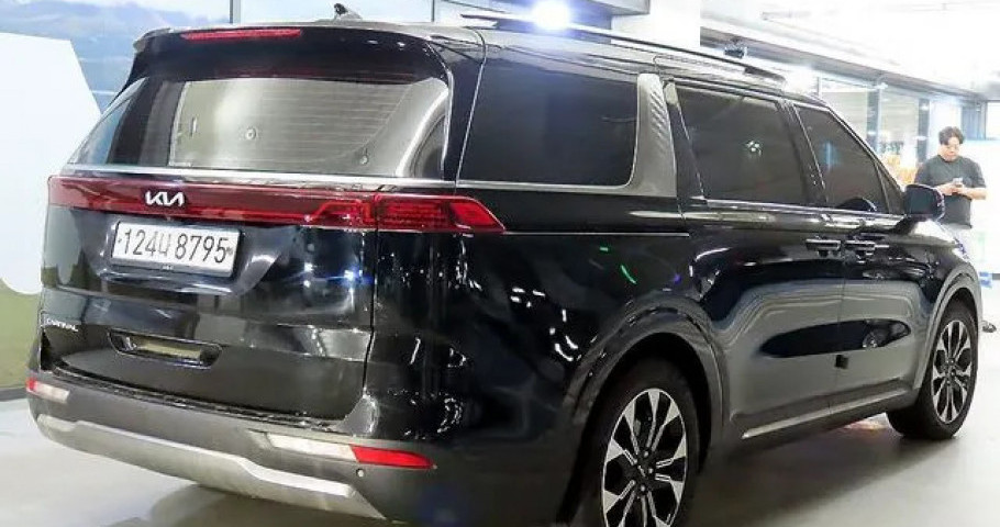 Kia Carnival 