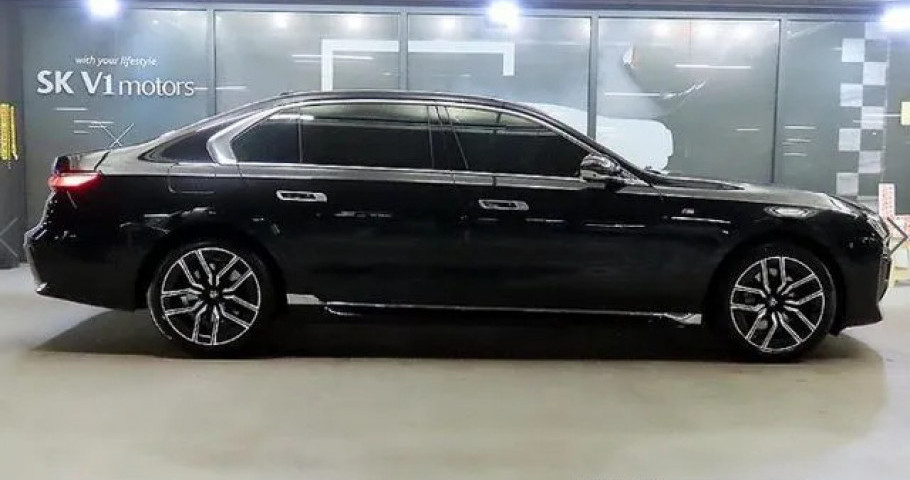 Bmw 7-Series 