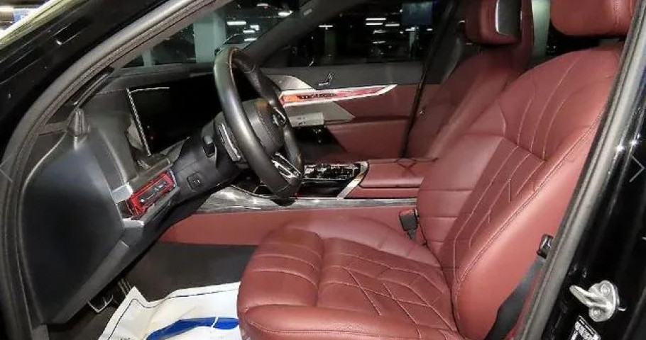 Bmw 7-Series 