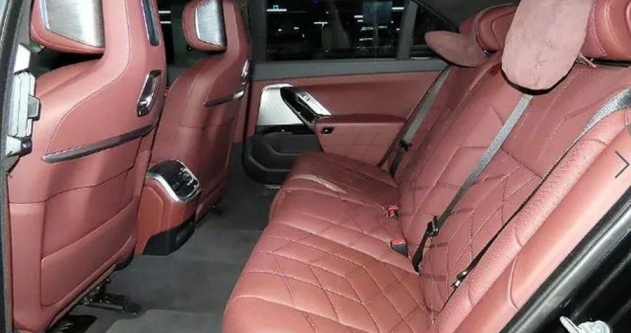 Bmw 7-Series 