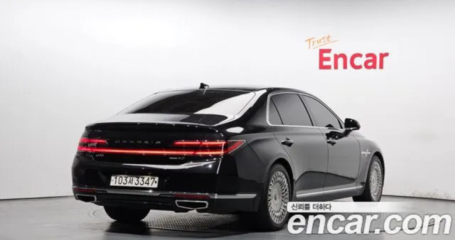 Genesis G90 