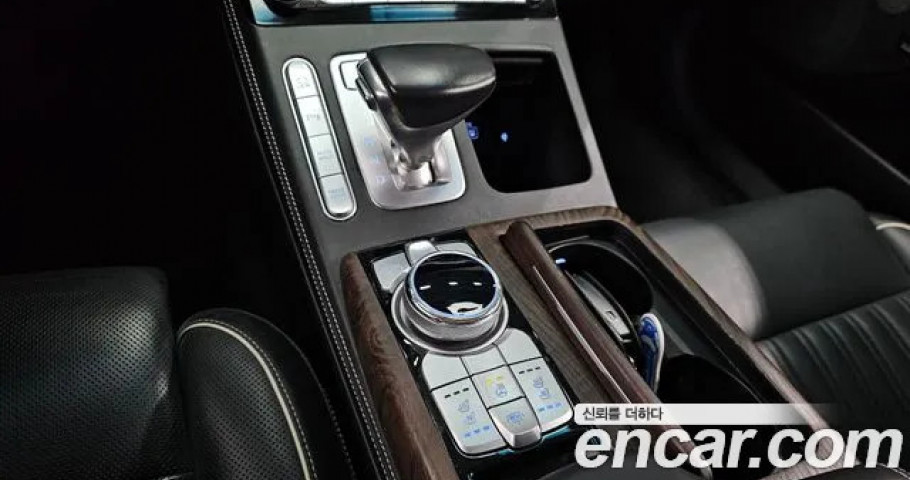 Genesis G90 