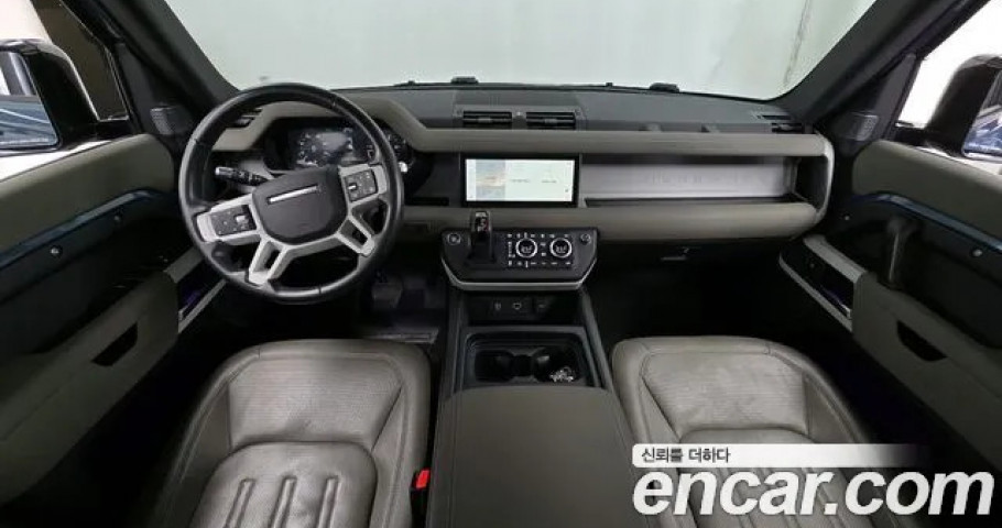 Land Rover Defender 