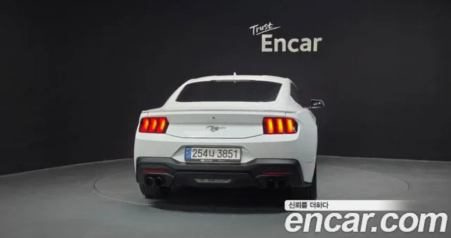 Ford Mustang 
