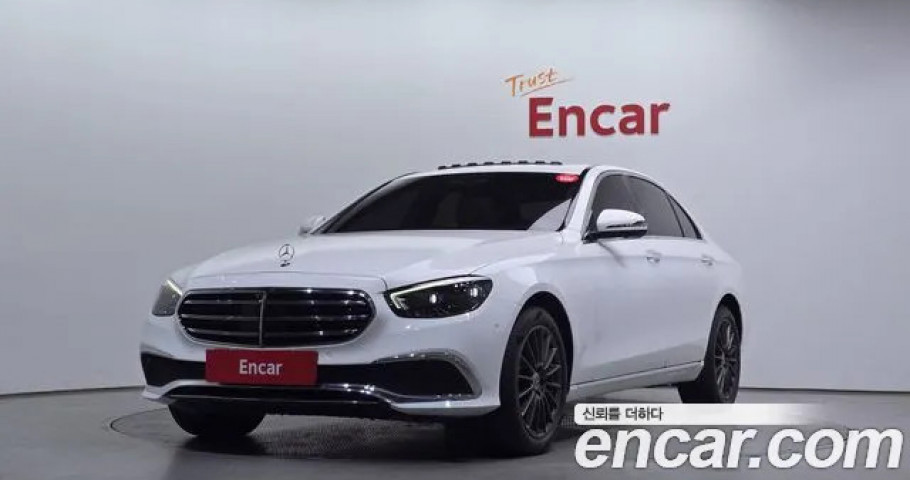 Mercedes-Benz E-Class 