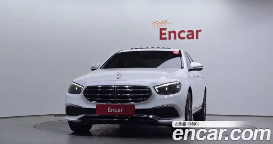 Mercedes-Benz E-Class 