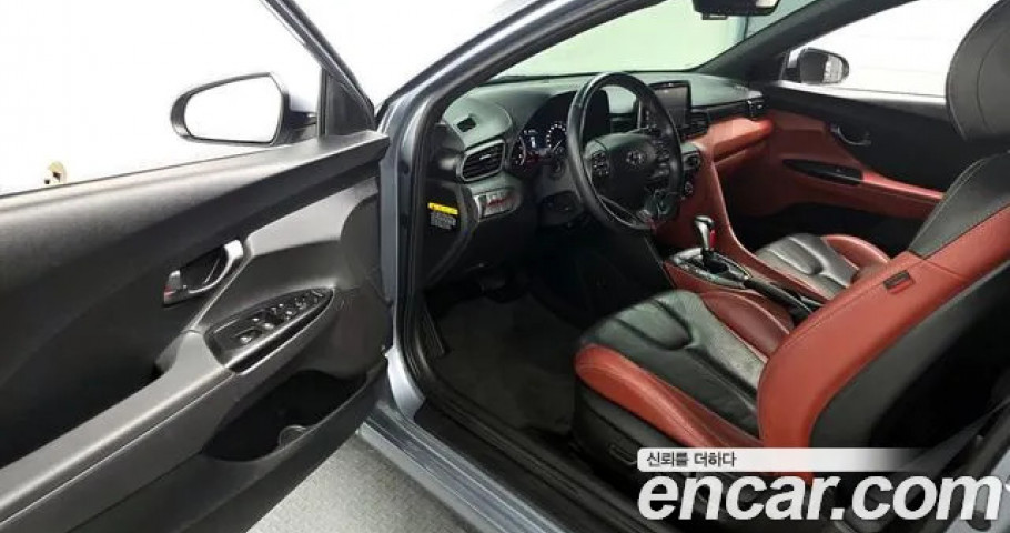 Hyundai Veloster 