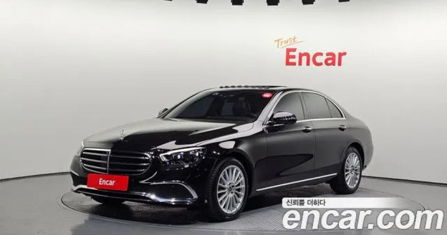 Mercedes-Benz E-Class 