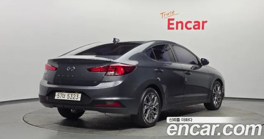 Hyundai Avante (Elantra) 