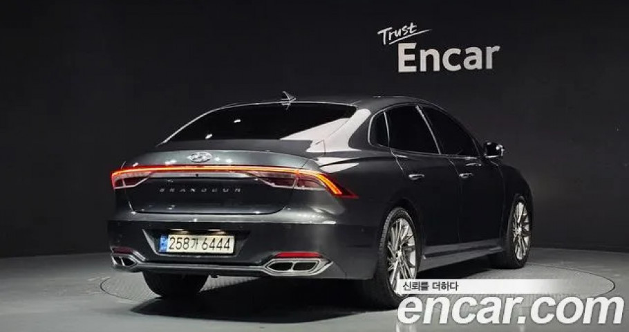Hyundai Grandeur 