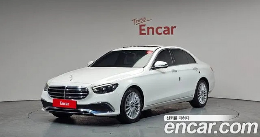 Mercedes-Benz E-Class 
