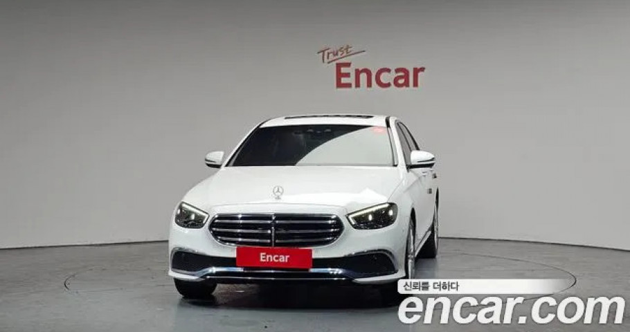 Mercedes-Benz E-Class 