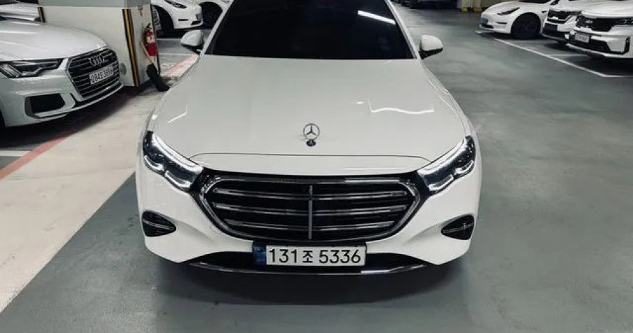 Mercedes-Benz E-Class 