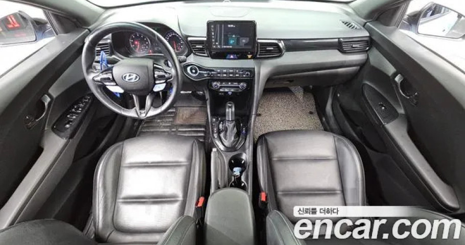 Hyundai Veloster 