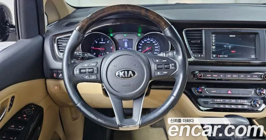 Kia Carnival 