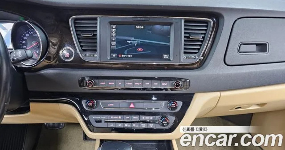 Kia Carnival 