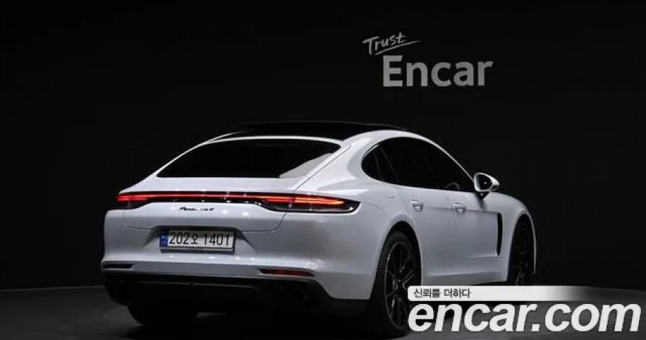 Porsche Panamera 