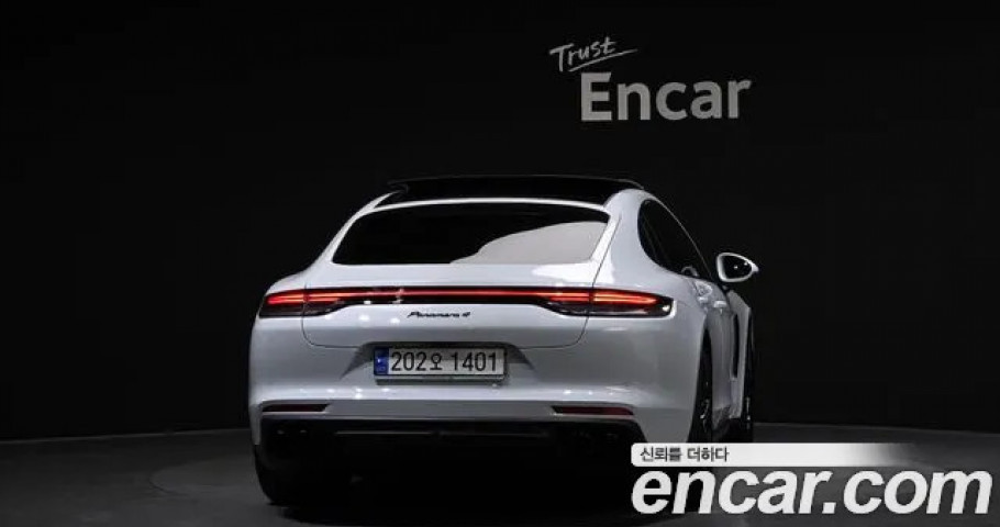 Porsche Panamera 