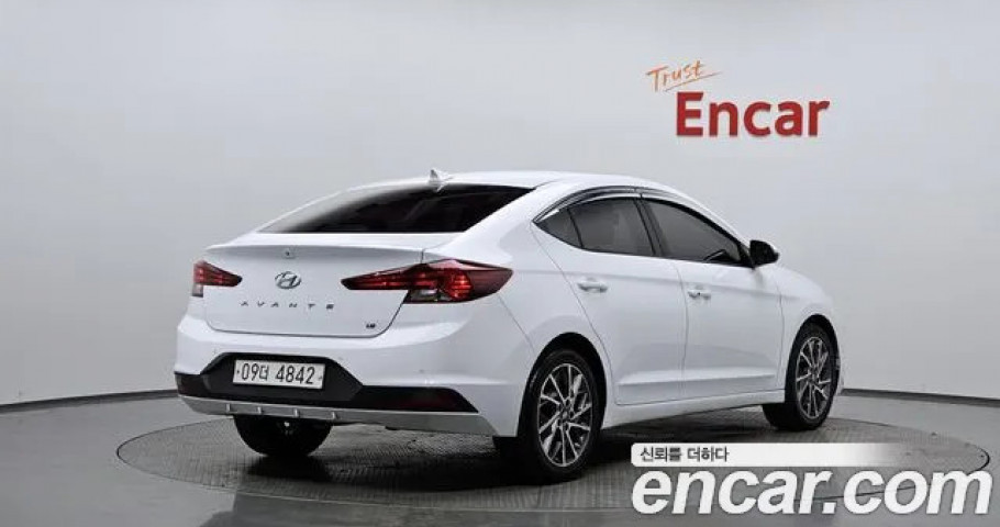 Hyundai Avante (Elantra) 