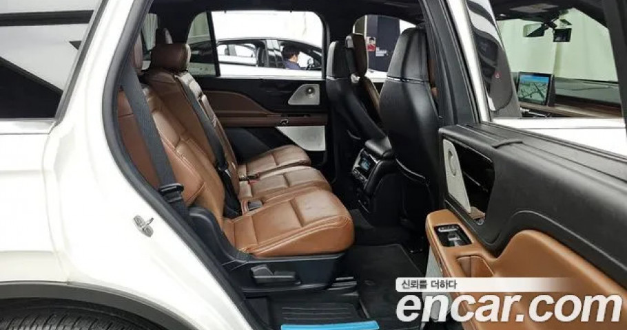 Lincoln Aviator 