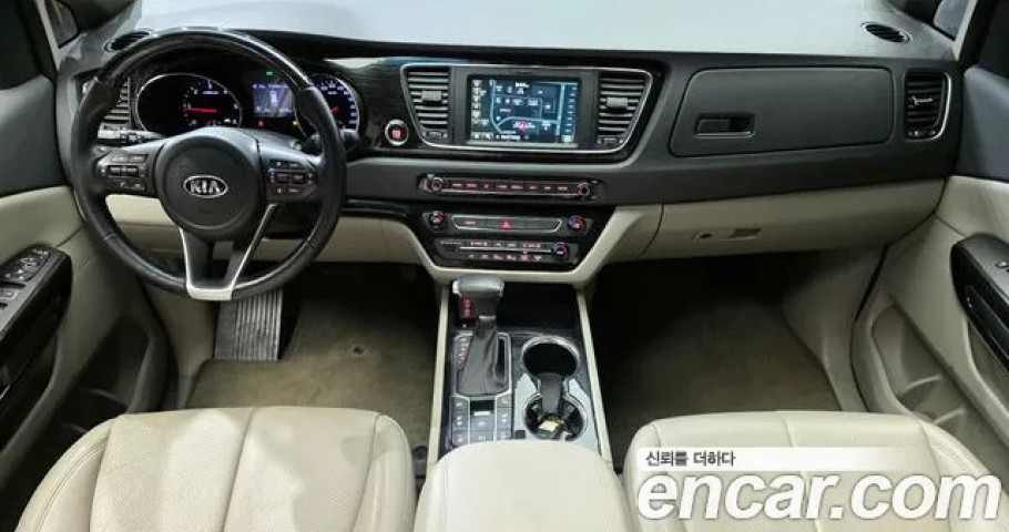 Kia Carnival 