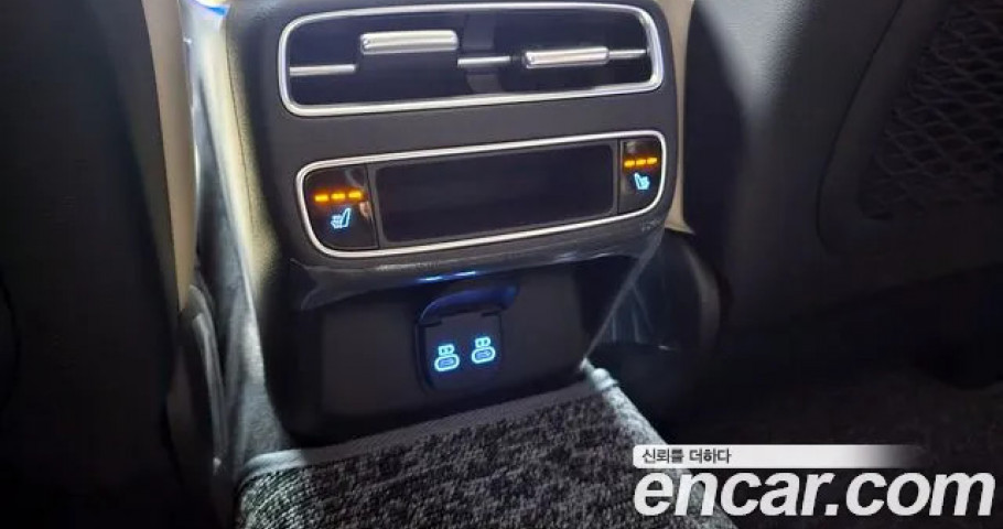 Genesis Gv70 
