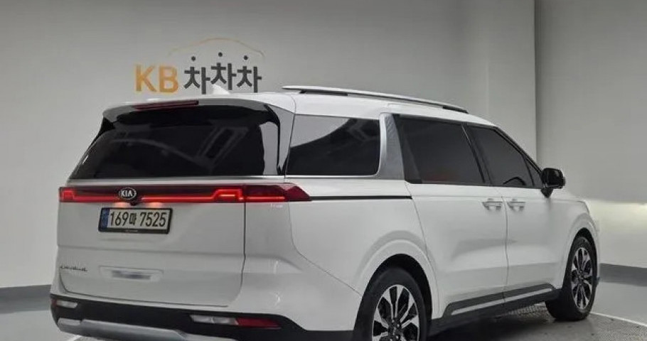 Kia Carnival 