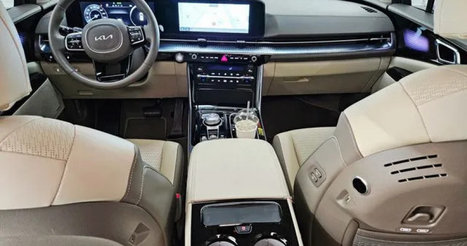 Kia Carnival 
