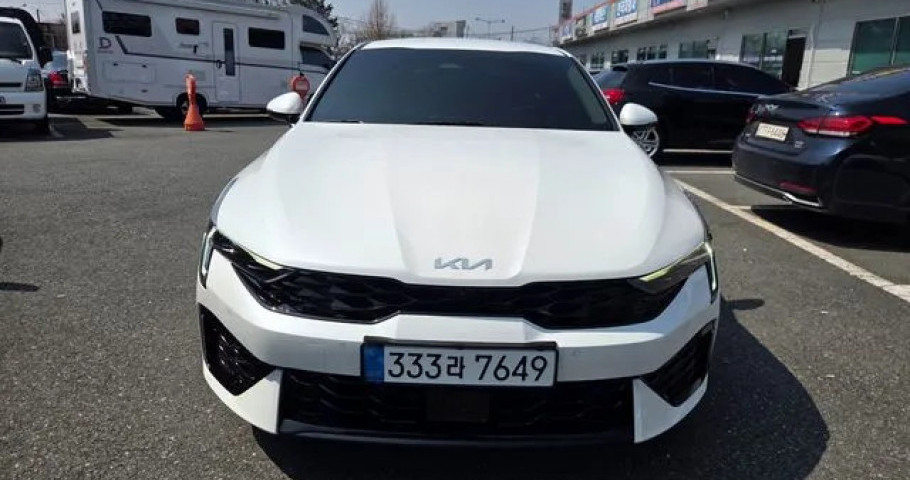 Kia K5 