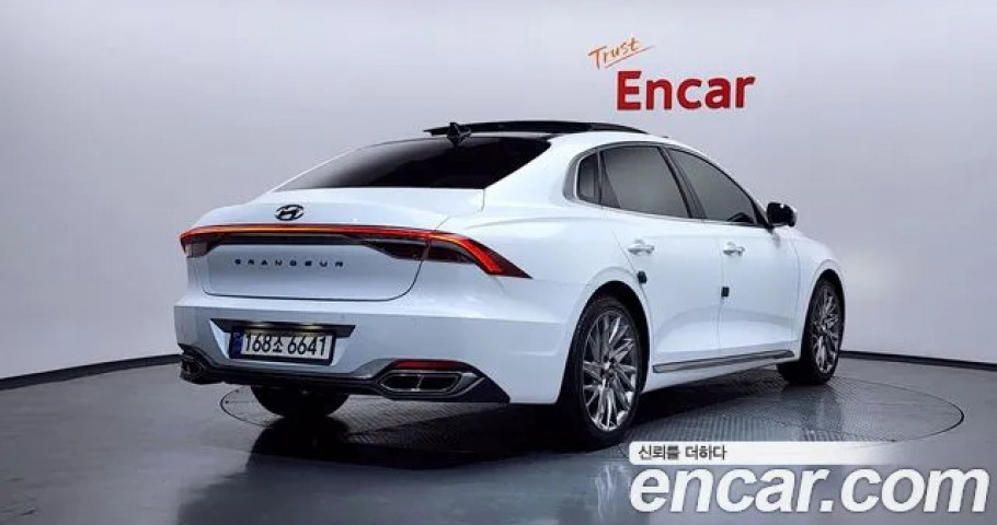 Hyundai Grandeur 