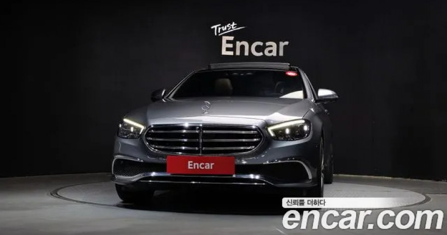 Mercedes-Benz E-Class 