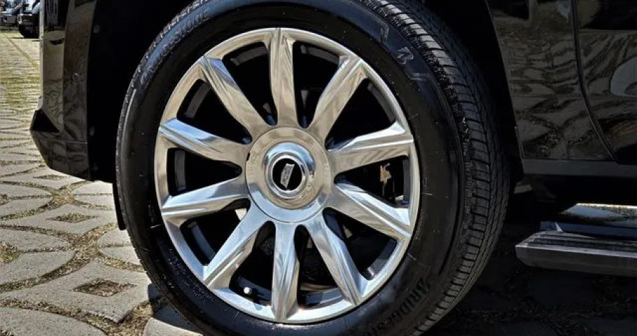 Cadillac Escalade 