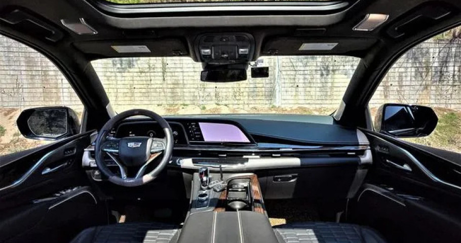 Cadillac Escalade 