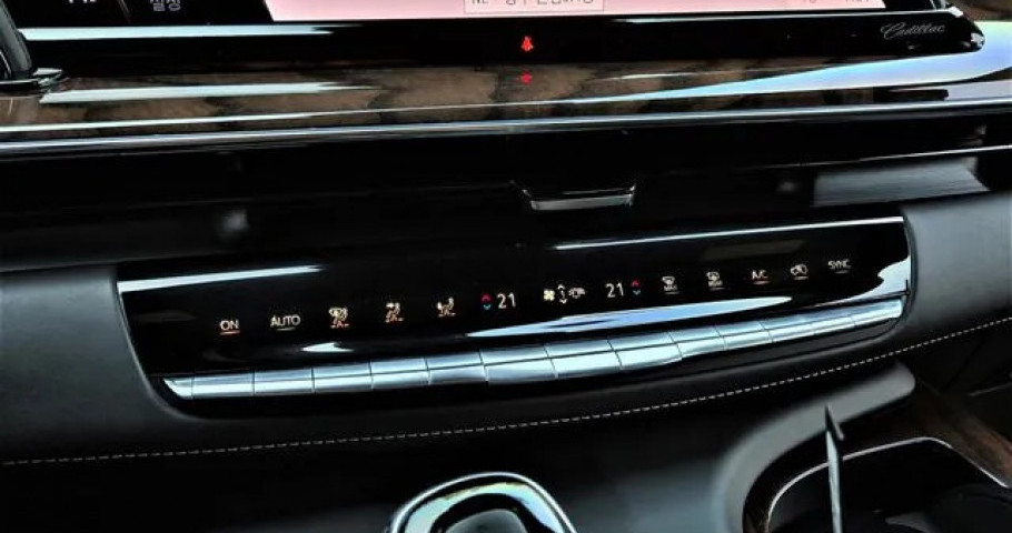 Cadillac Escalade 