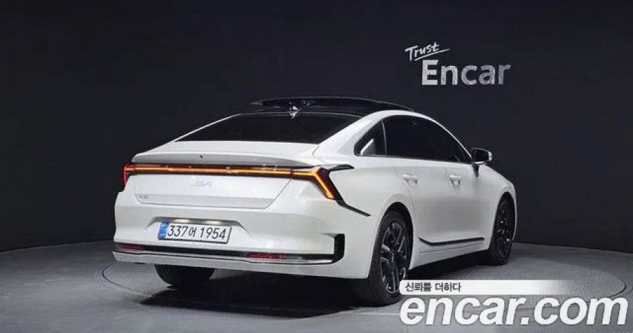 Kia K8 