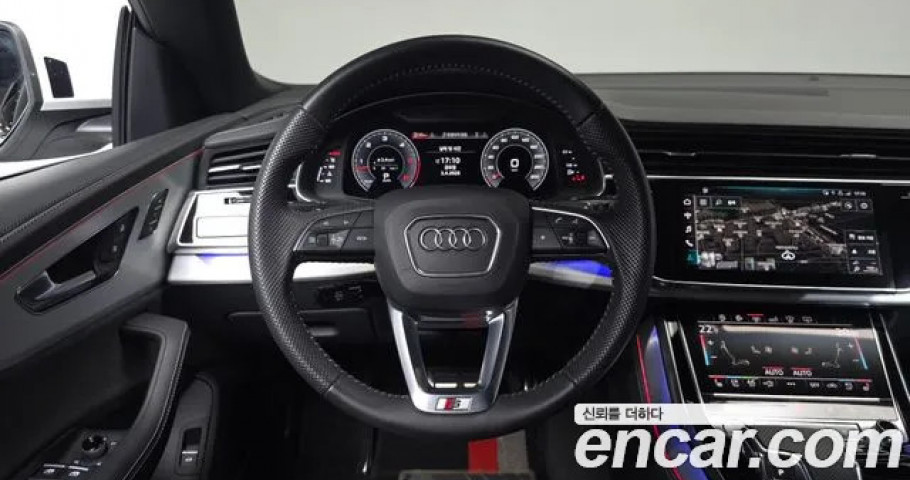 Audi Q8 
