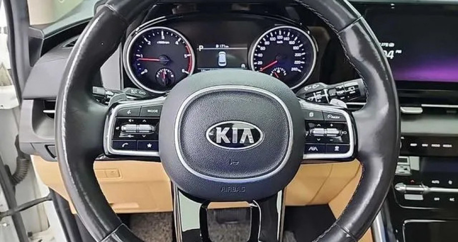 Kia Carnival 