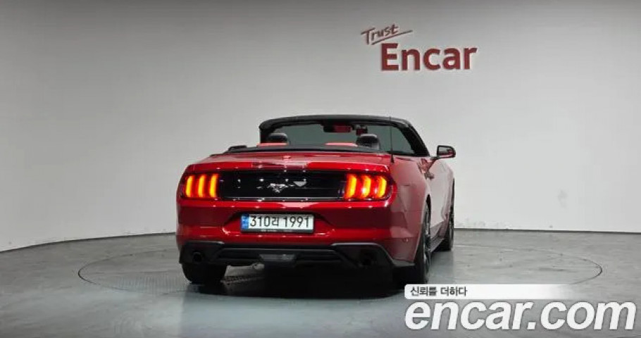 Ford Mustang 