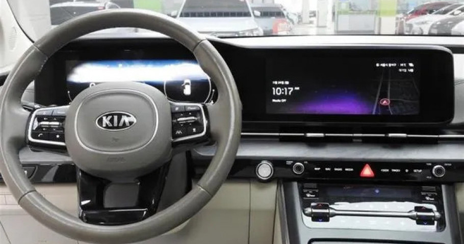 Kia Carnival 