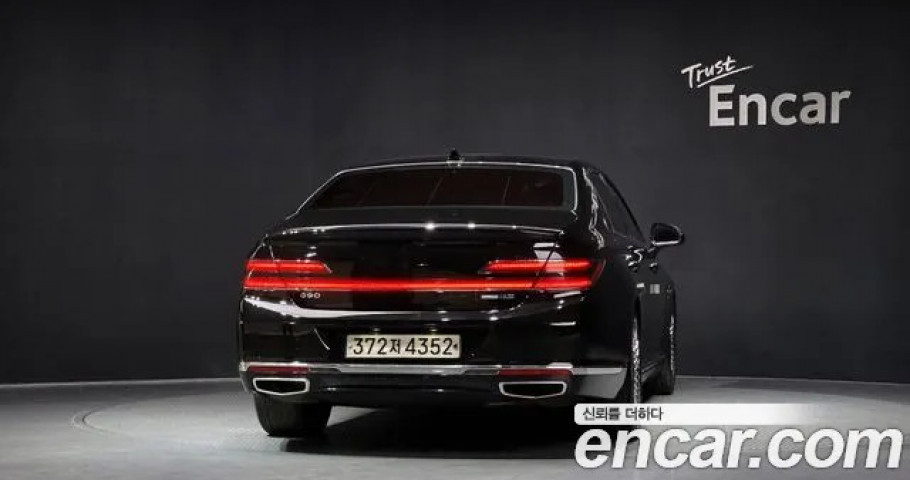 Genesis G90 