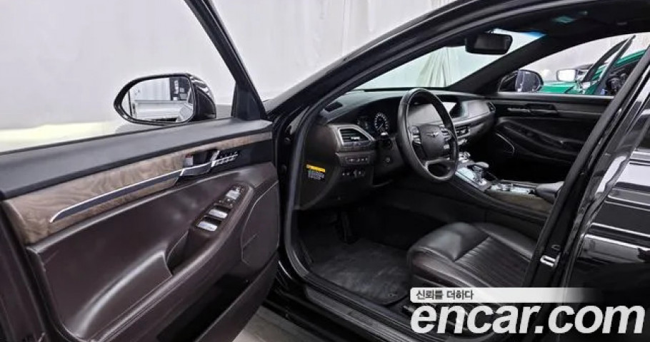 Genesis G90 
