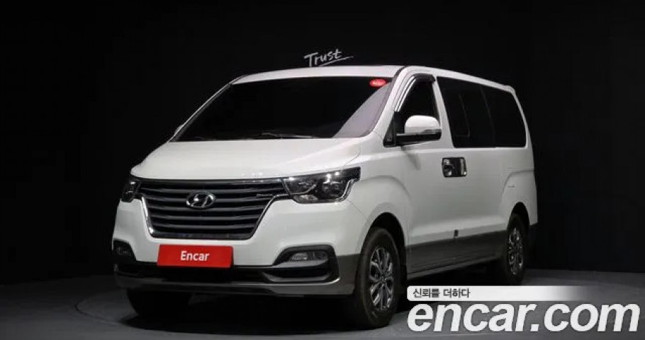 Hyundai Starex 