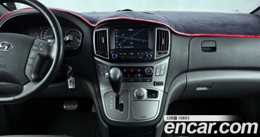 Hyundai Starex 
