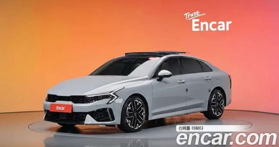Kia K5 