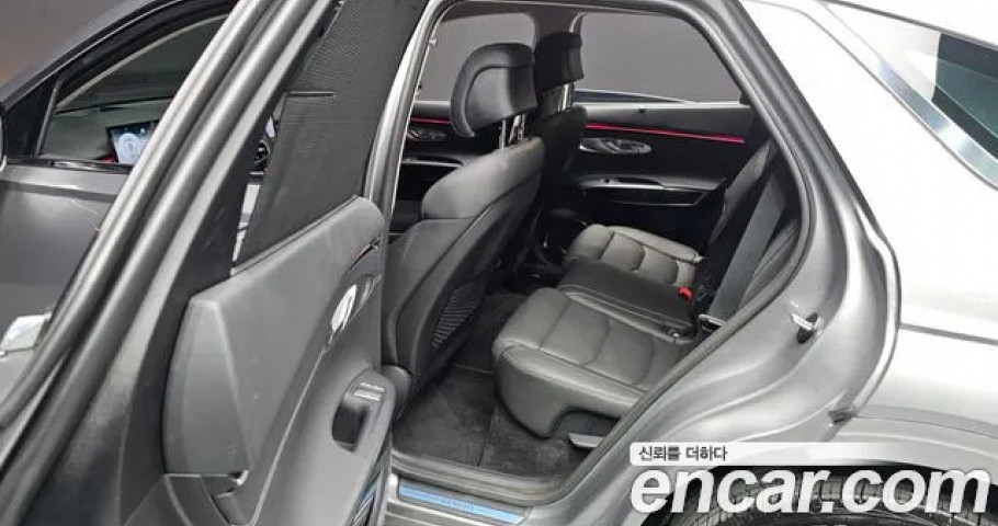 Genesis Gv70 