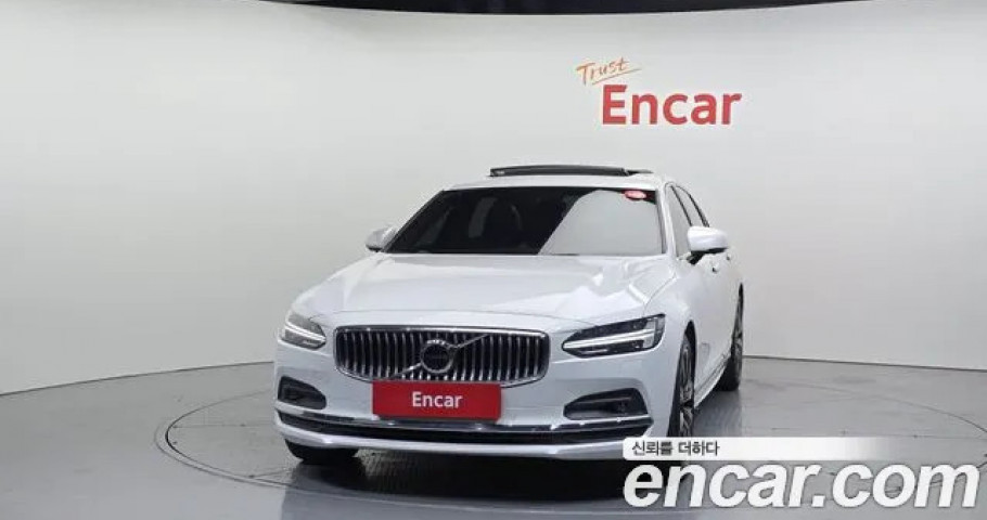 Volvo S90 