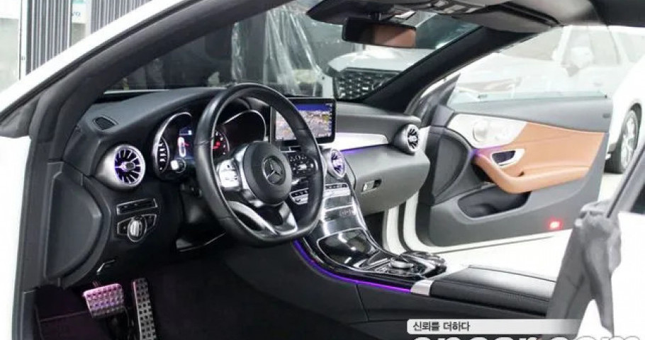Mercedes-Benz C-Class 