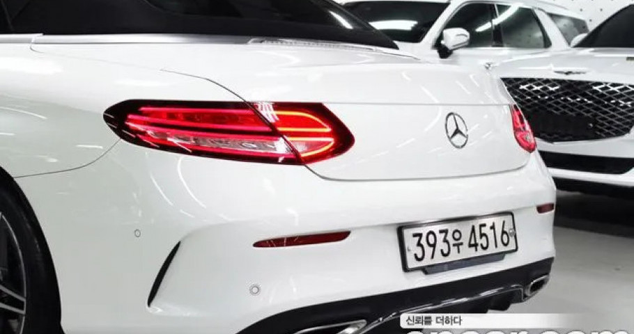 Mercedes-Benz C-Class 