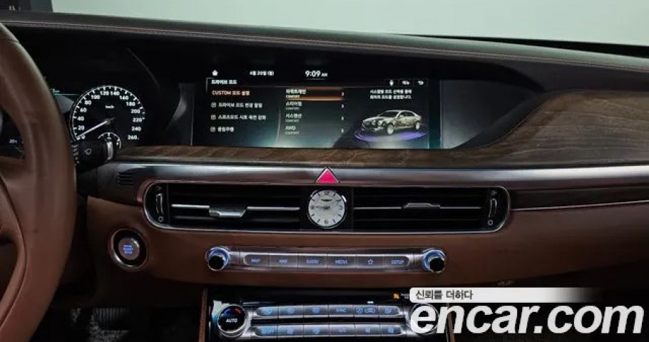 Genesis G90 